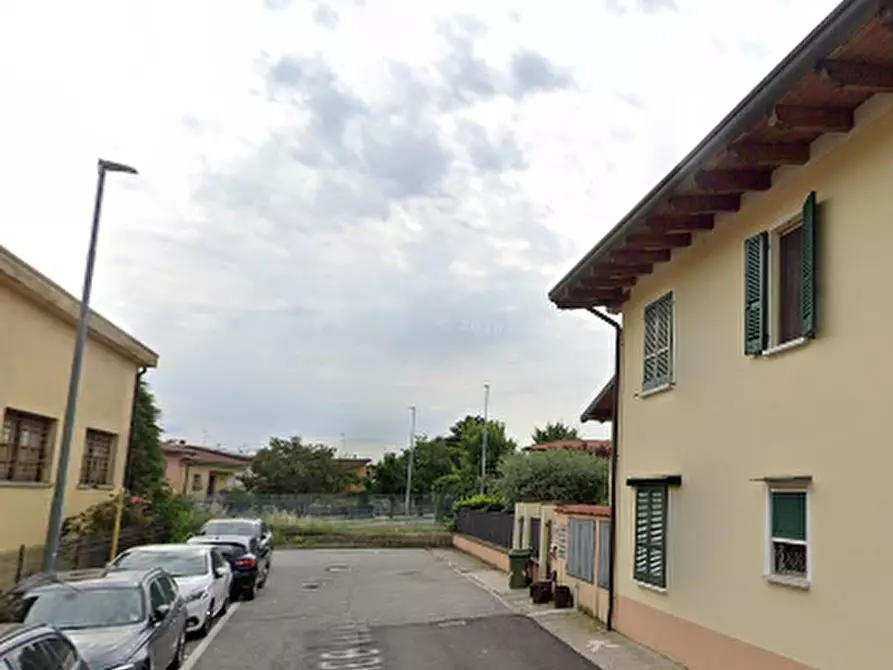 Immagine 5 di Appartamento in vendita  in Via San Vincenzo  a Rovato