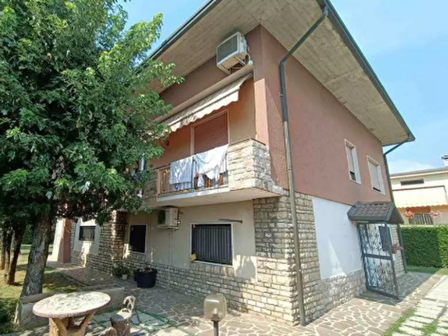 Immagine 3 di Villa in vendita  in Viale Papa Giovanni XXIII a Palosco