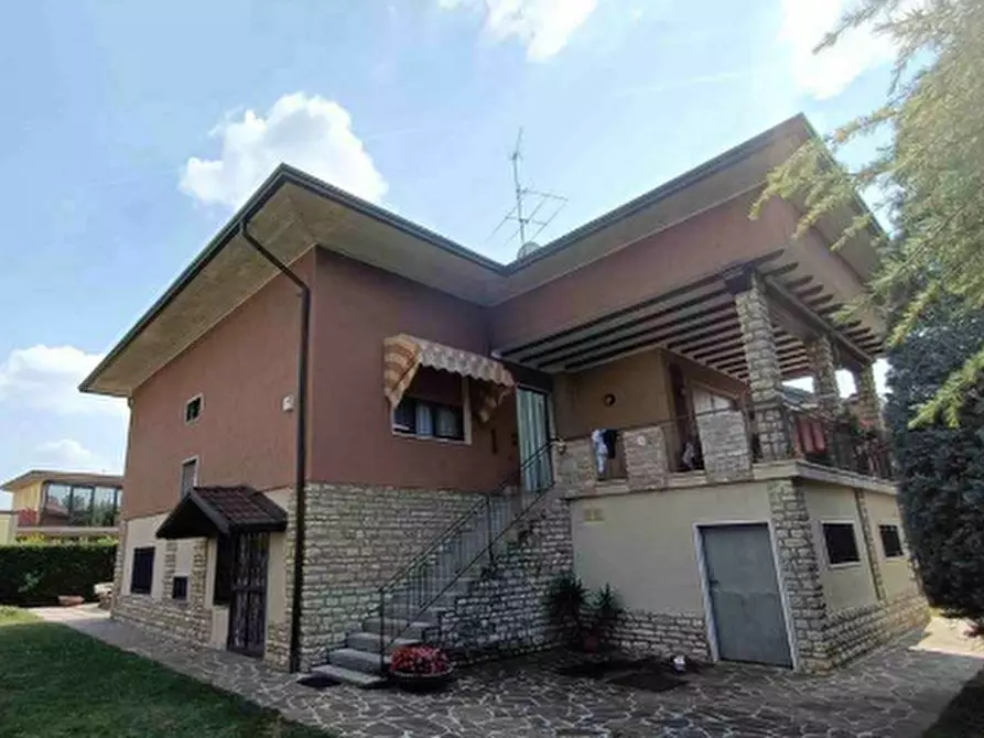 Immagine 12 di Villa in vendita  in Viale Papa Giovanni XXIII a Palosco