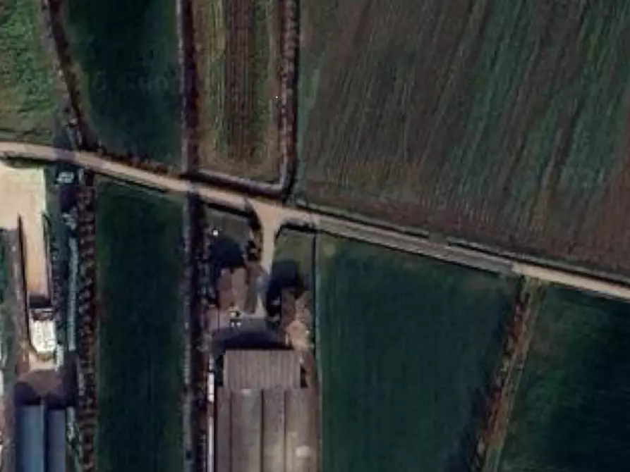 Immagine 9 di Garage in vendita  in Via Val D'Avio a Temù