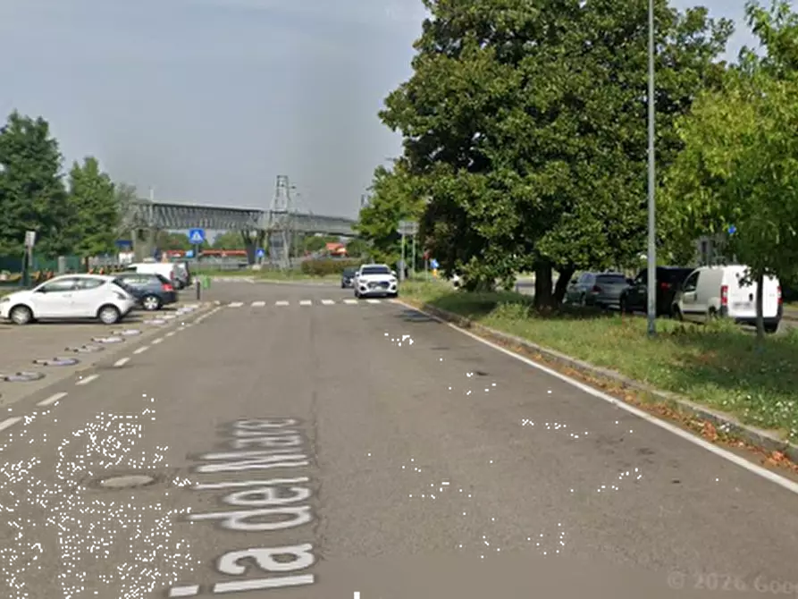 Immagine 10 di Posto auto in vendita  in Via del Mare  a Milano