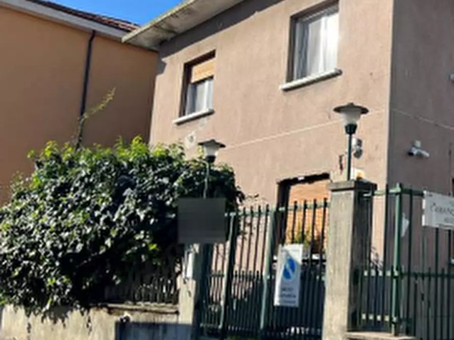 Immagine 16 di Appartamento in vendita  in Via Cassano d'Adda  a Milano