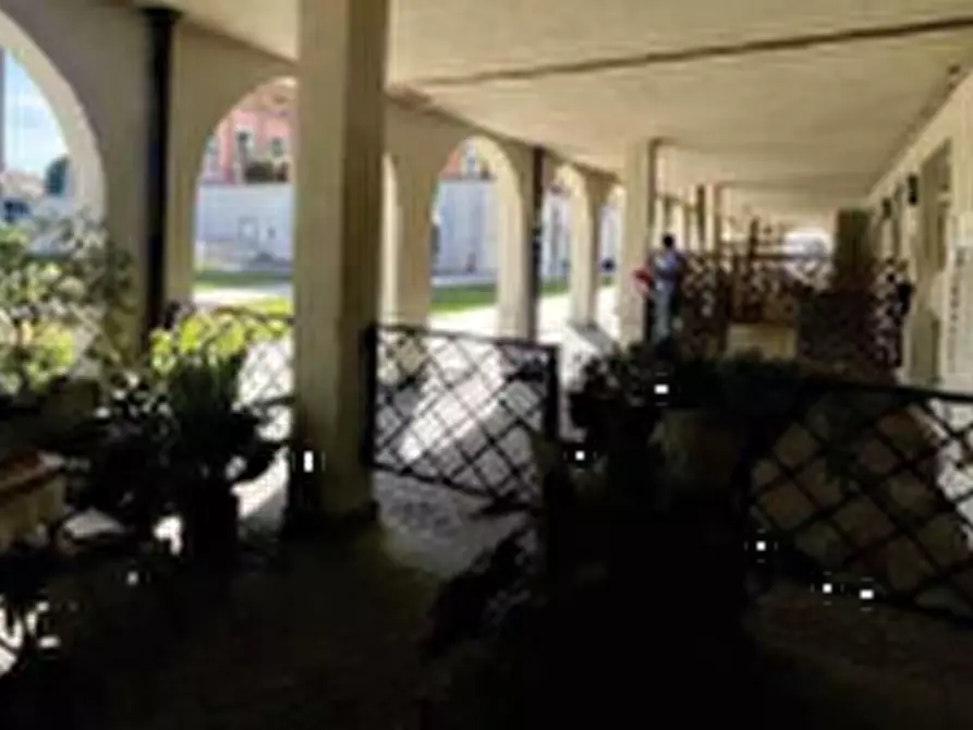 Immagine 5 di Appartamento in vendita  in Piazza del Granaio a Chiari