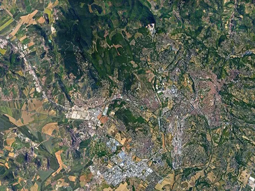 Immagine 6 di Stabile in vendita  in Via campo del patollo a Perugia