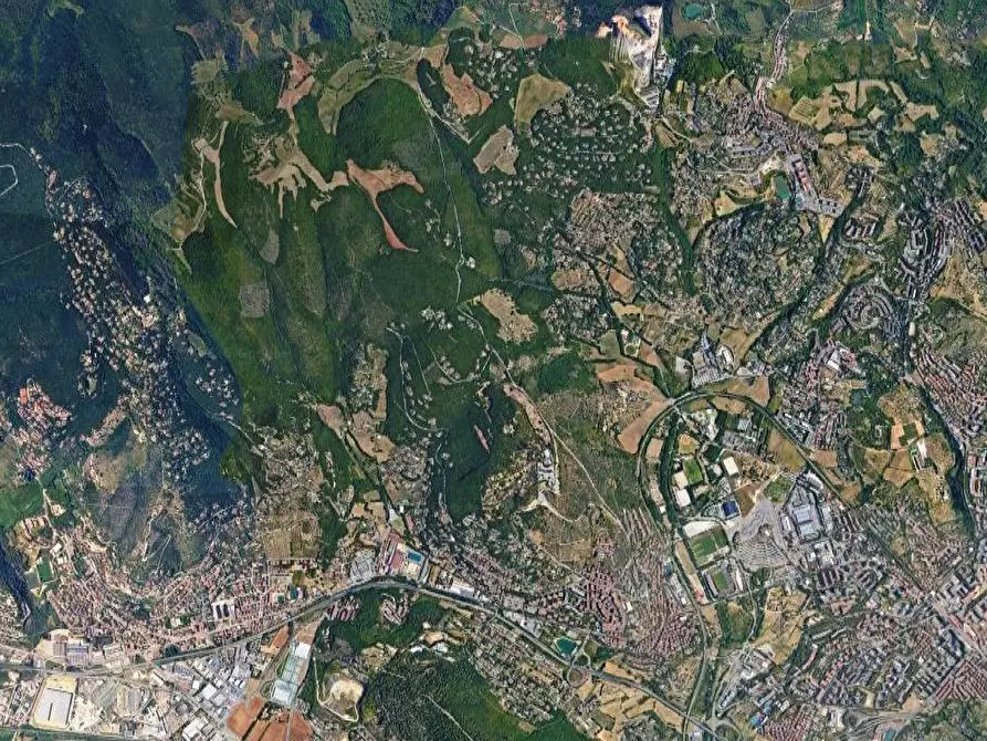 Immagine 7 di Stabile in vendita  in Via campo del patollo a Perugia