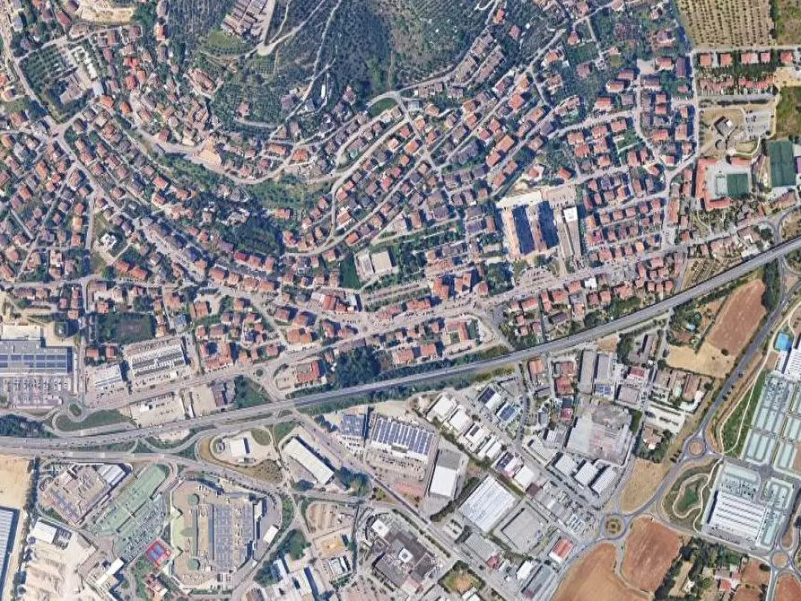 Immagine 19 di Ufficio in vendita  in Via Antonio Gramsci a Corciano