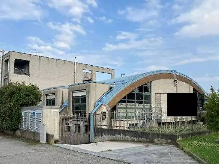 Immagine 2 di Capannone industriale in vendita  in Via A. B. Sabin a Cavenago Di Brianza