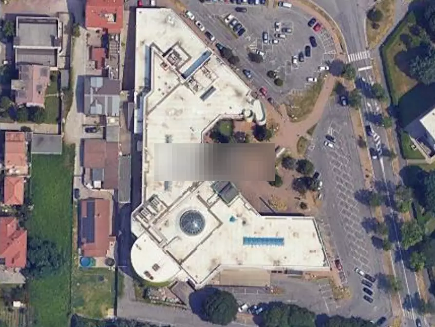 Immagine 10 di Negozio in vendita  in Via J. e R. Kennedy a Brugherio