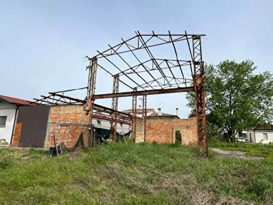 Immagine 2 di Magazzino in vendita  in Via Ancilotto a Eraclea