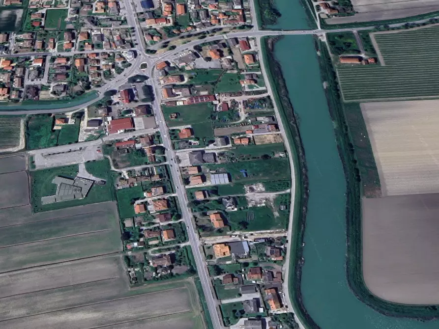 Immagine 13 di Magazzino in vendita  in Via Ancilotto a Eraclea