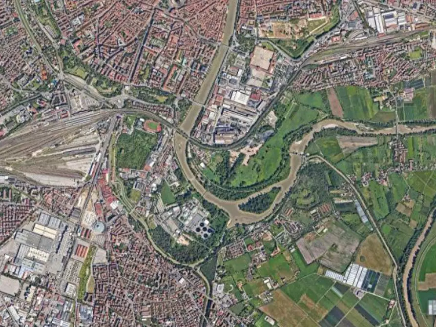 Immagine 2 di Posto auto in vendita  in Via Alberto Dominutti a Verona