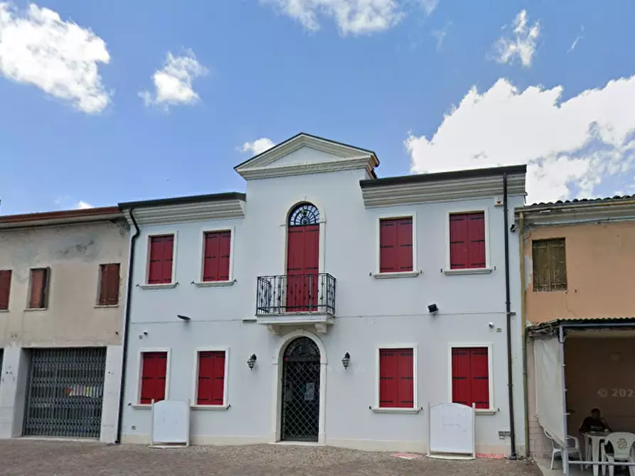 Immagine 3 di Negozio in vendita  in Via  Giovanni Matteotti a Borgo Veneto