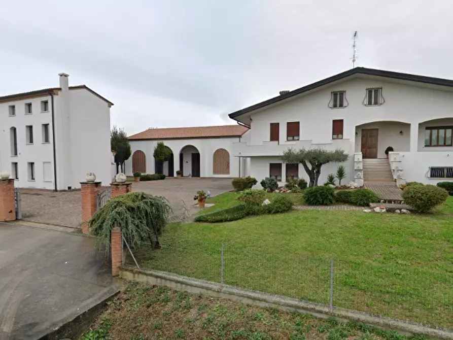 Immagine 1 di Stabile in vendita  in Via Malintrada a Gorgo Al Monticano