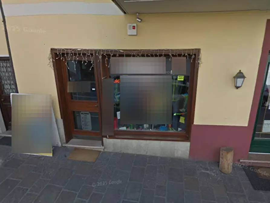 Immagine 3 di Negozio in vendita  in Via Corte a Auronzo Di Cadore