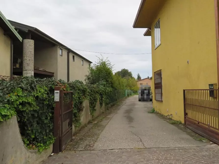 Immagine 2 di Magazzino in vendita  in Via Vittorio Veneto a Cerea