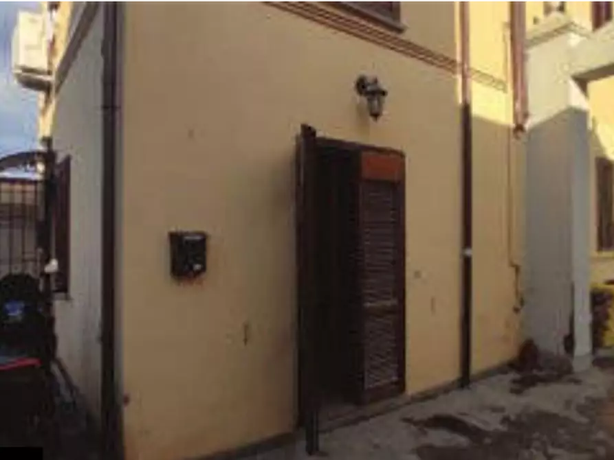 Immagine 2 di Appartamento in vendita  in Via Tosca Fiesoli a Campi Bisenzio