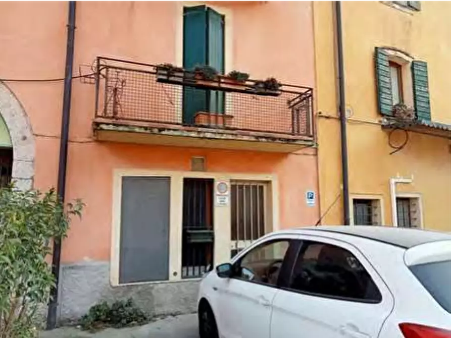 Immagine 4 di Negozio in vendita  in Via Chiesuola a Grezzana