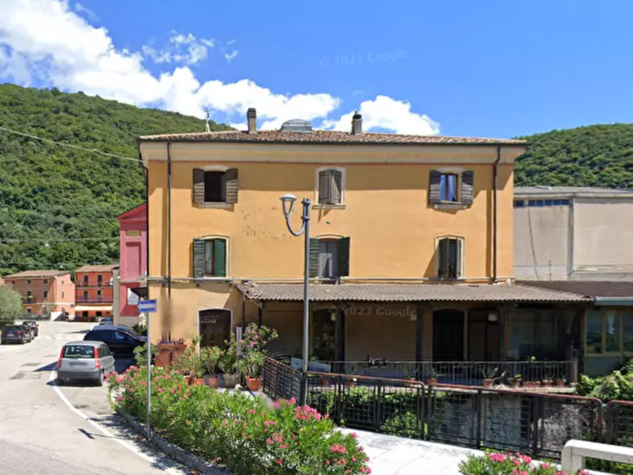 Immagine 10 di Negozio in vendita  in Via Chiesuola a Grezzana