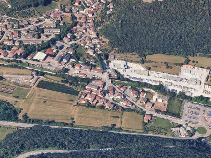 Immagine 18 di Negozio in vendita  in Via Chiesuola a Grezzana