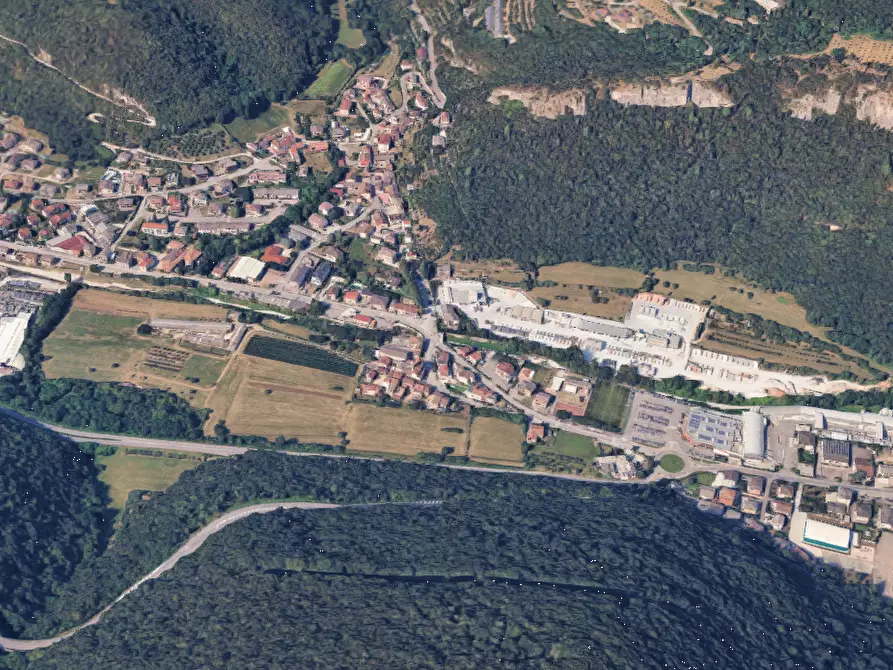 Immagine 20 di Negozio in vendita  in Via Chiesuola a Grezzana