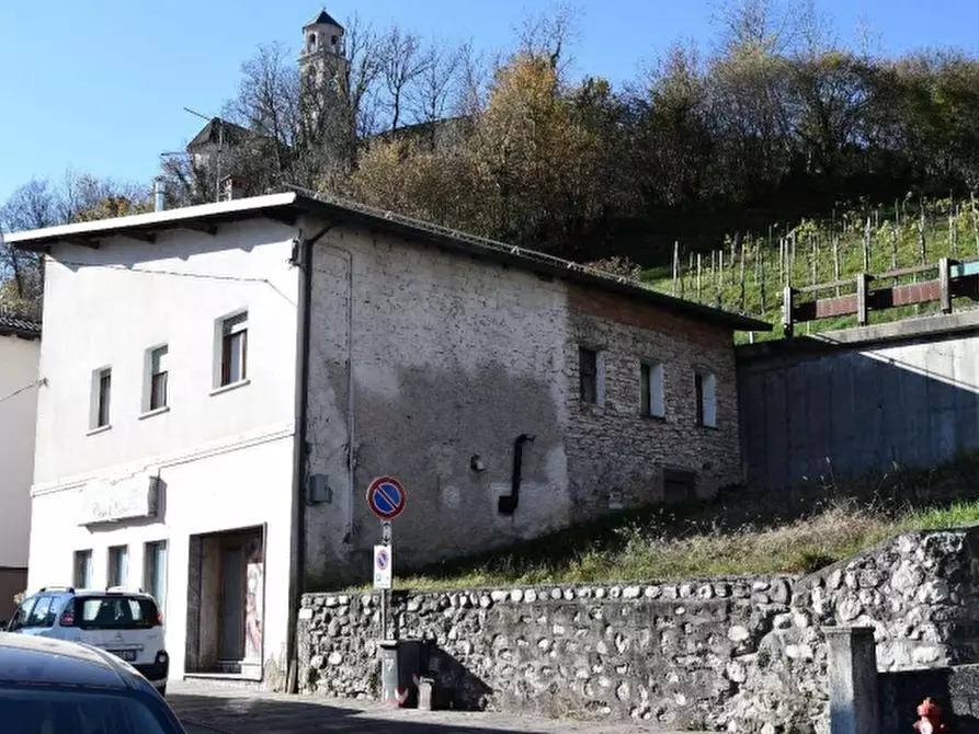 Immagine 7 di Appartamento in vendita  in Via Roma a Lamon