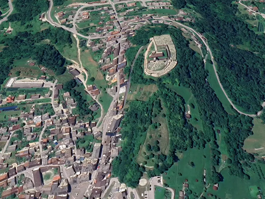 Immagine 15 di Appartamento in vendita  in Via Roma a Lamon