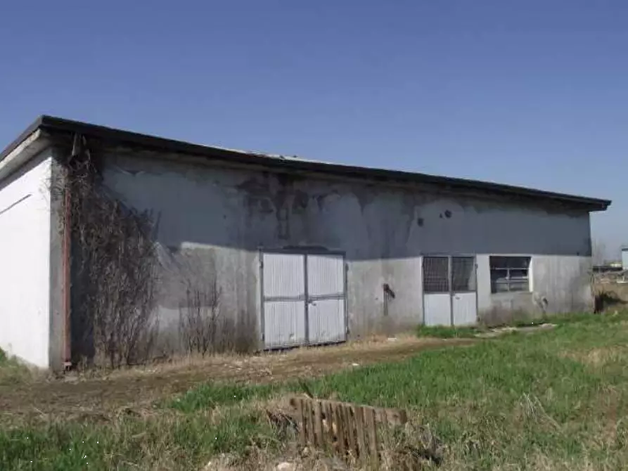 Immagine 10 di Porzione di casa in vendita  in Via I Maggio a Casalmoro