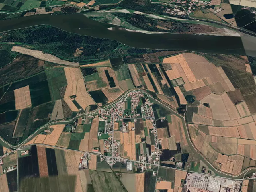 Immagine 8 di Magazzino in vendita  in Via Campagna a Serravalle A Po