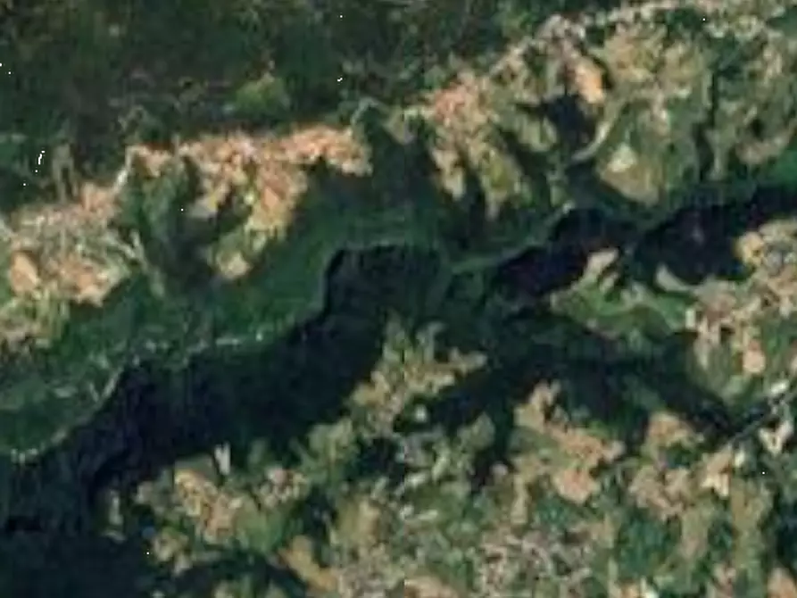 Immagine 7 di Magazzino in vendita  in Via Menevo a Dolcè