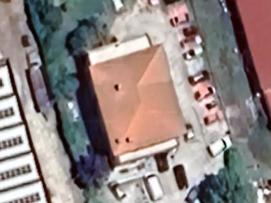 Immagine 10 di Stabile in vendita  in Via Umbria a Tuoro Sul Trasimeno