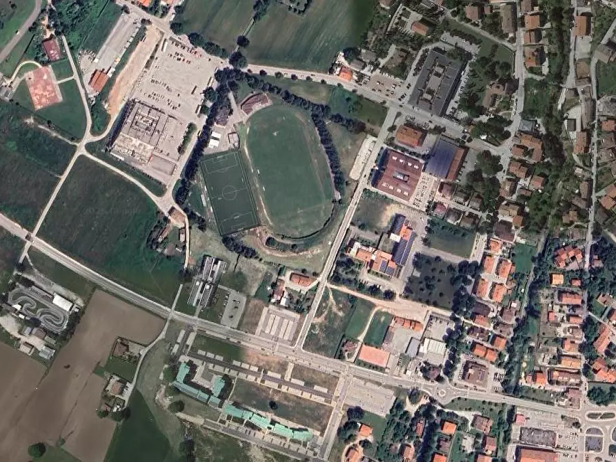 Immagine 6 di Negozio in vendita  in Via Don Giuseppe Diana a Gubbio