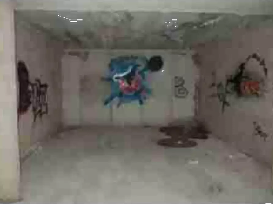 Immagine 11 di Negozio in vendita  in Via Don Giuseppe Diana a Gubbio