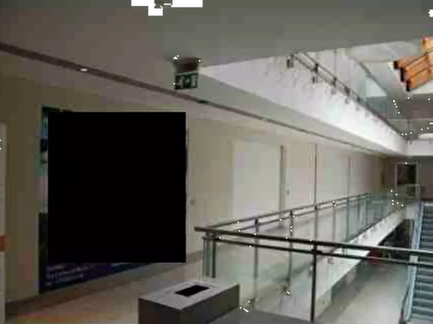 Immagine 3 di Negozio in vendita  in Via Don Giuseppe Diana a Gubbio