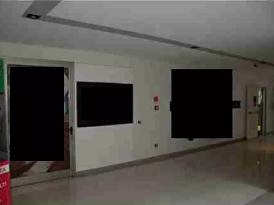 Immagine 2 di Negozio in vendita  in Via Don Giuseppe Diana a Gubbio