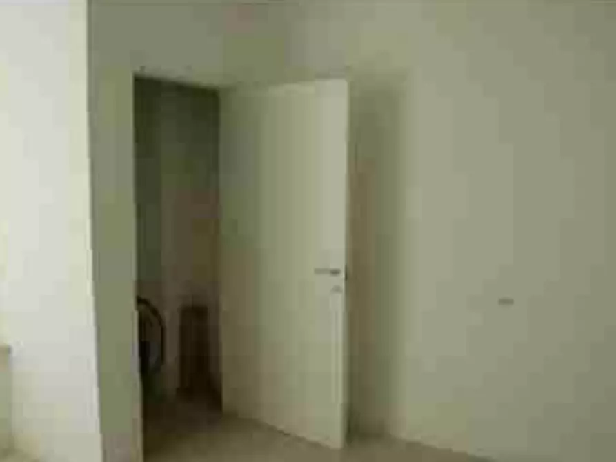 Immagine 3 di Negozio in vendita  in Via Don Giuseppe Diana a Gubbio