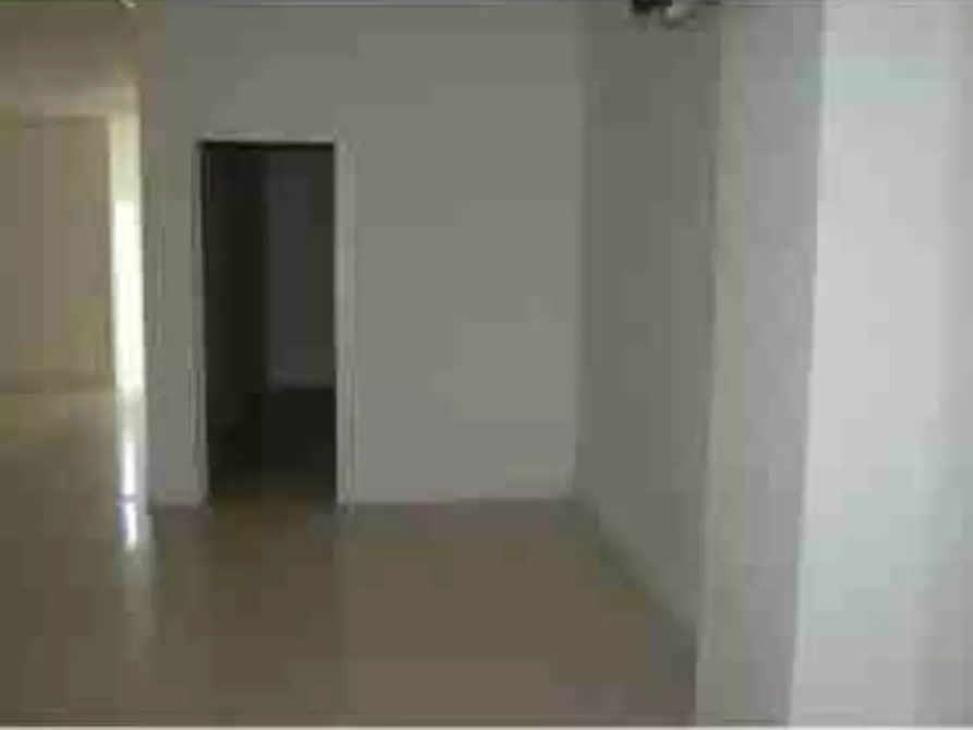 Immagine 11 di Negozio in vendita  in Via Don Giuseppe Diana a Gubbio