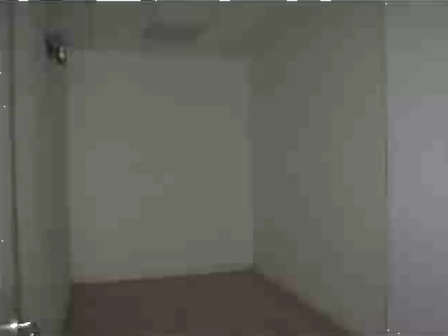 Immagine 5 di Negozio in vendita  in Via Don Giuseppe Diana a Gubbio