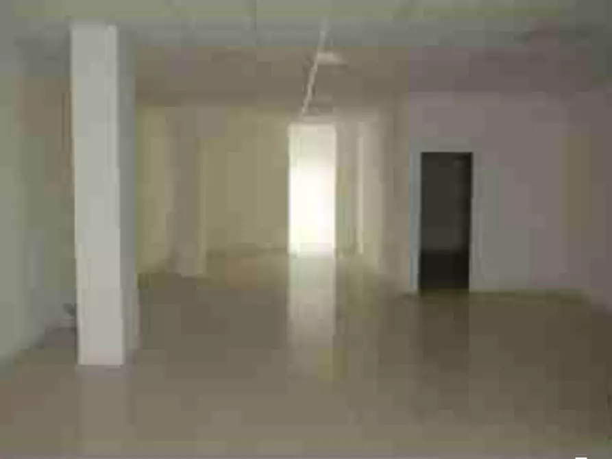 Immagine 9 di Negozio in vendita  in Via Don Giuseppe Diana a Gubbio