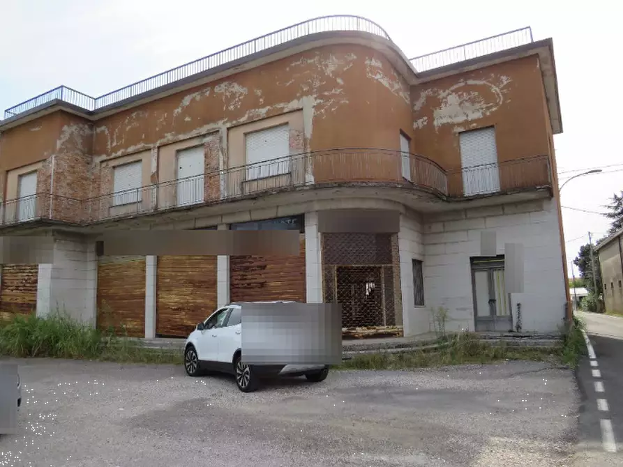 Immagine 1 di Magazzino in vendita  in Vicolo Tito Speri  a Casaleone