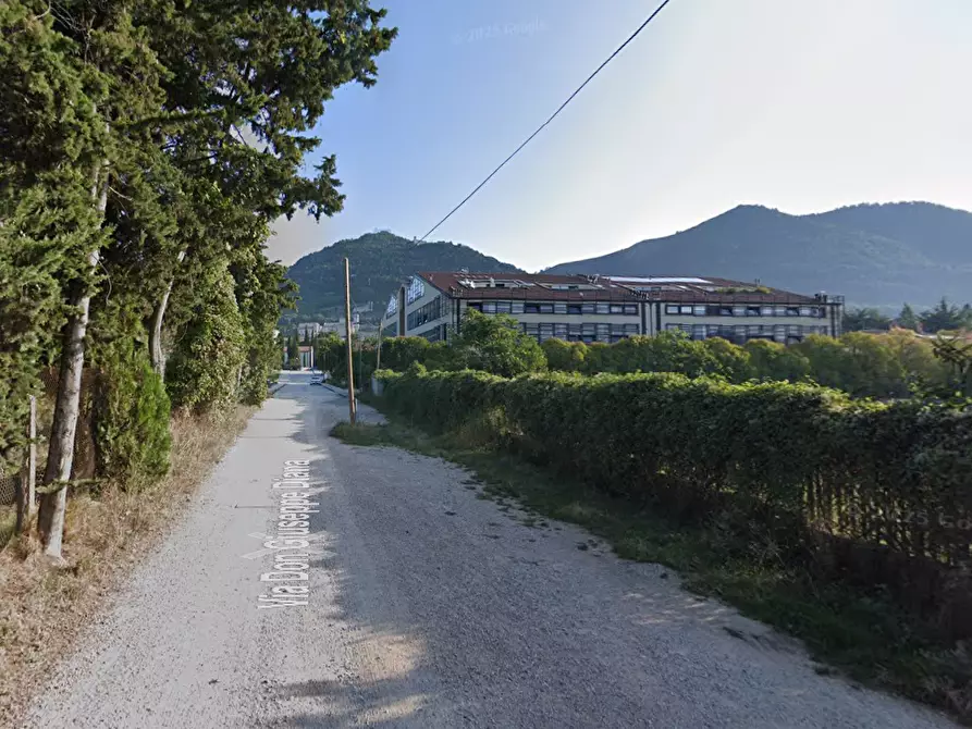 Immagine 1 di Negozio in vendita  in Via Don Giuseppe Diana a Gubbio