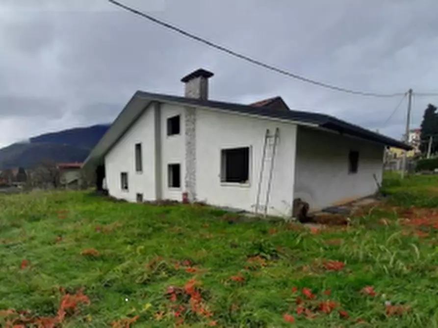 Immagine 1 di Casa indipendente in vendita  in Via Carlassare a Caltrano