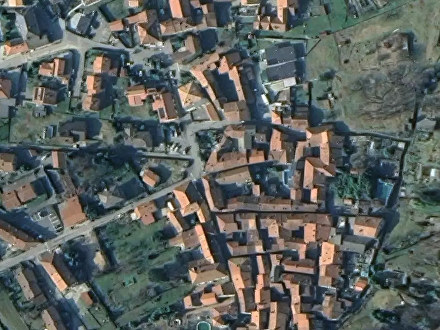 Immagine 10 di Appartamento in vendita  in Via Dalmazio Birago a Cuveglio