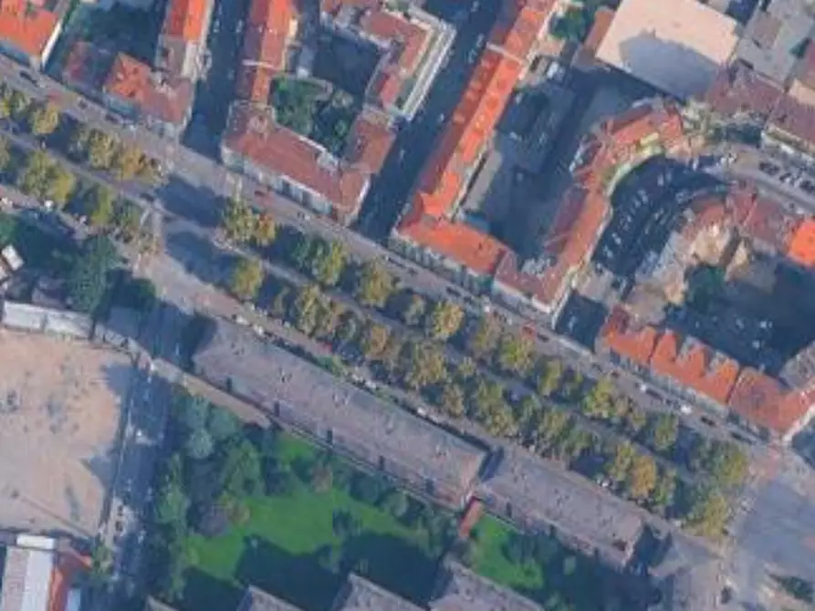 Immagine 1 di Garage in vendita  in Piazza Adriano a Torino