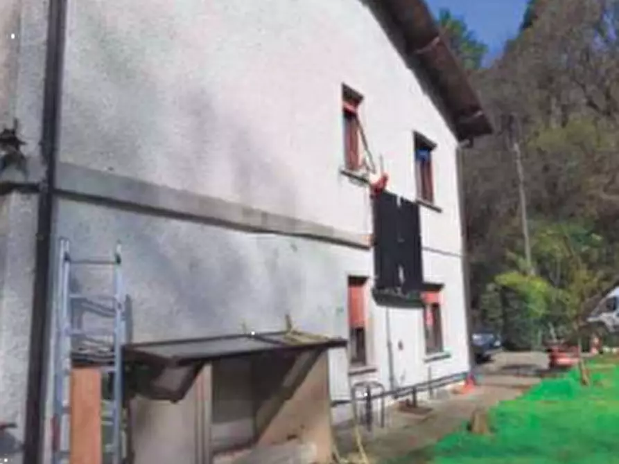 Immagine 7 di Appartamento in vendita  in Via Pora  a Cuvio