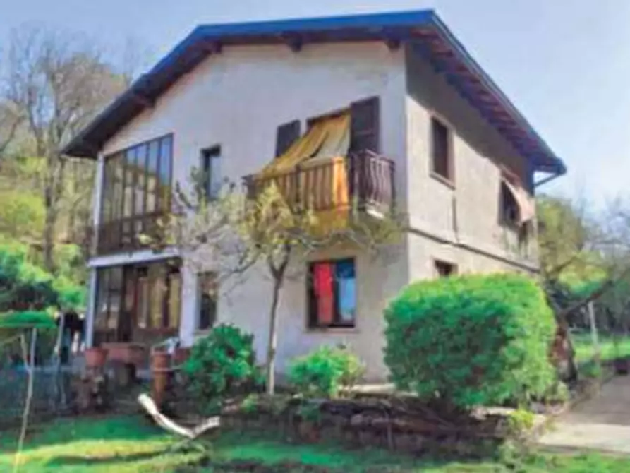 Immagine 8 di Appartamento in vendita  in Via Pora  a Cuvio