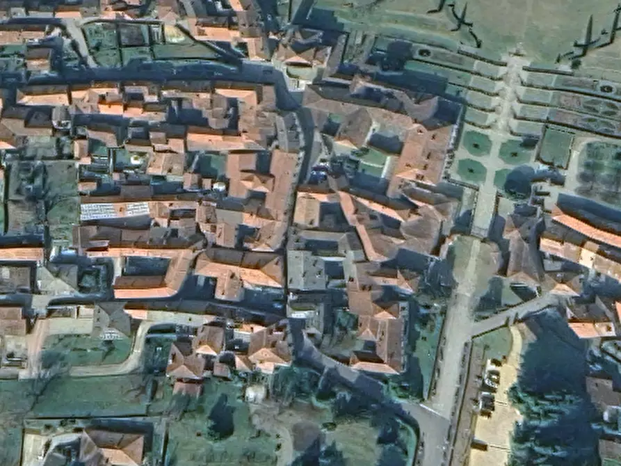 Immagine 12 di Appartamento in vendita  in Via Libertà  a Casalzuigno