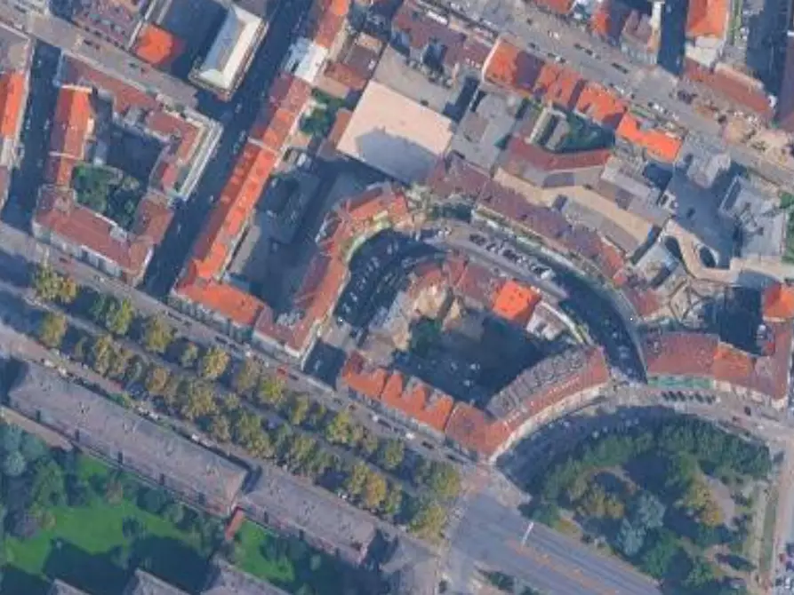 Immagine 12 di Garage in vendita  in Piazza Adriano a Torino