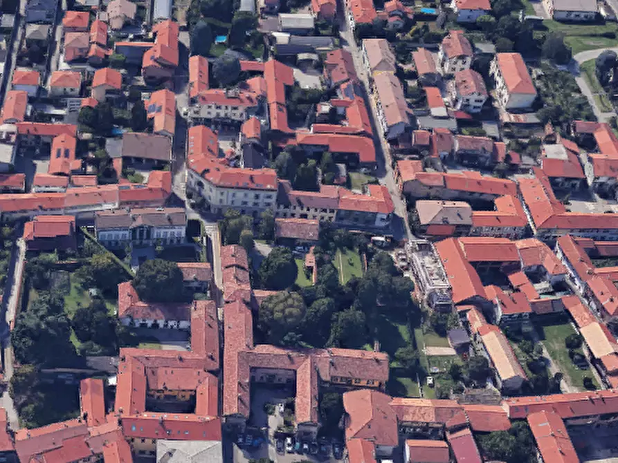 Immagine 10 di Garage in vendita  in Via Dante Alighieri  a Arluno