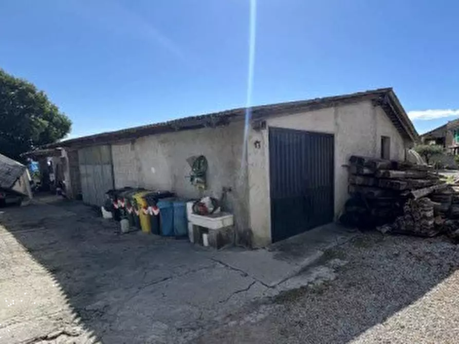 Immagine 1 di Magazzino in vendita  in Piazza Rovere a Farra Di Soligo