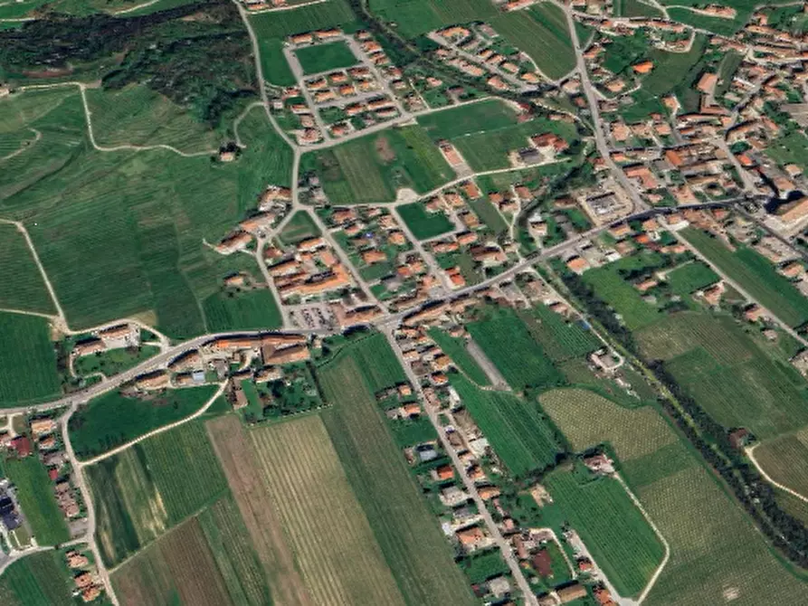 Immagine 10 di Magazzino in vendita  in Piazza Rovere a Farra Di Soligo